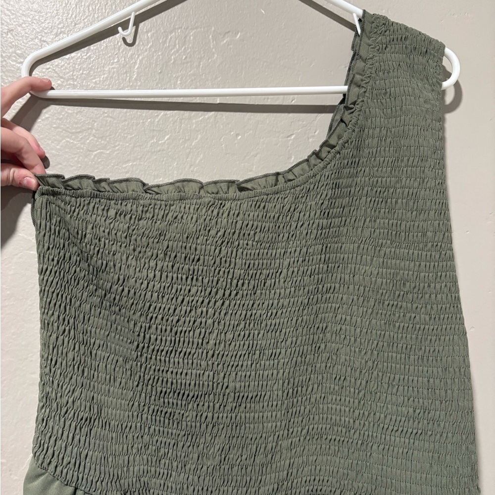 Angashion Green One Shoulder Jumpsuit - Picture 2 of 4